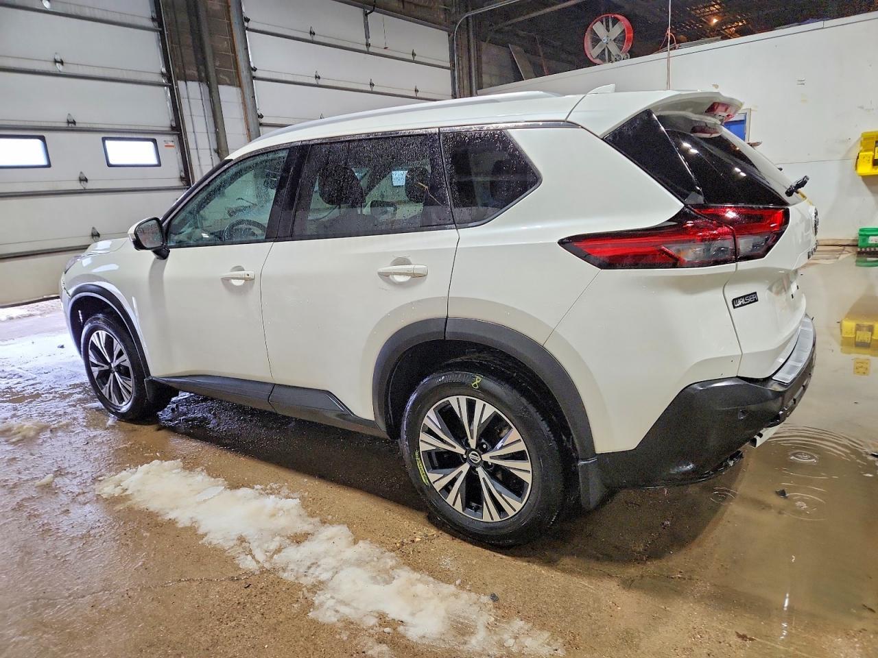 2021 Niss Rogue Sv - Фото 2