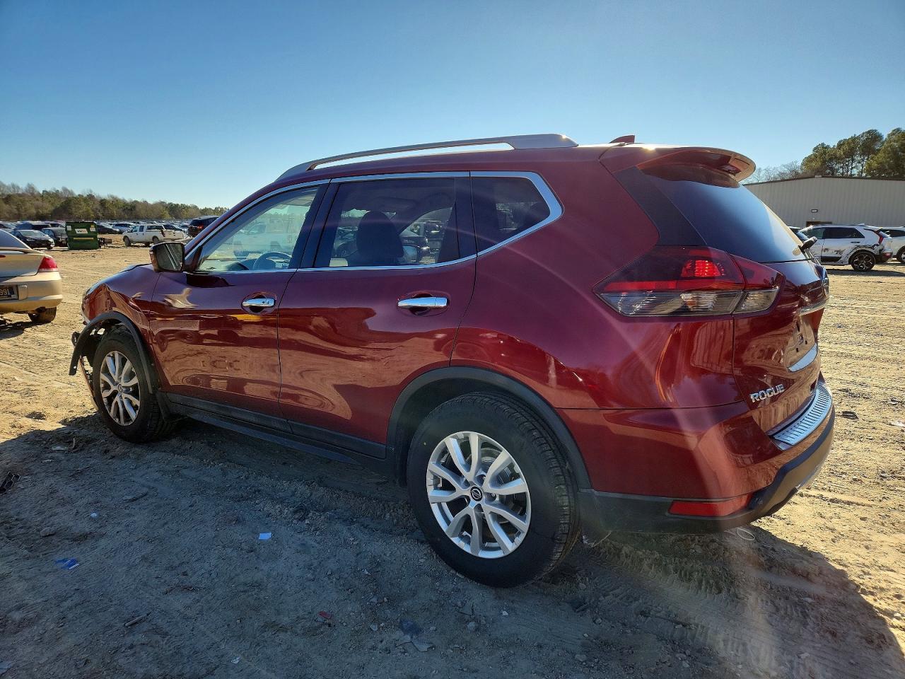 2018 Nissan Rogue S - Фото 2