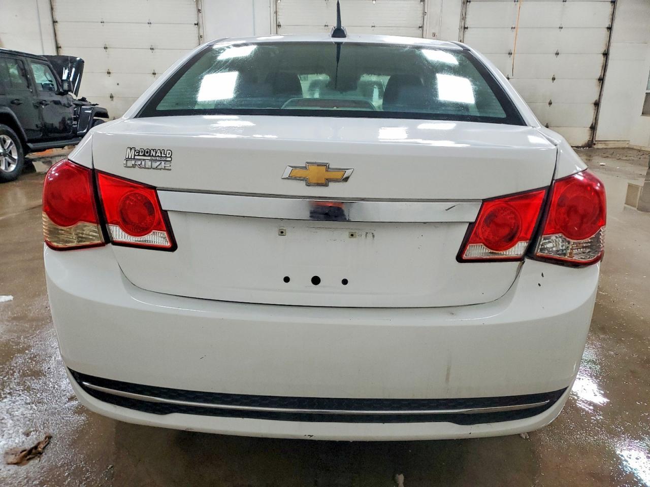 2015 Chevrolet Cruze Ls - Фото 6