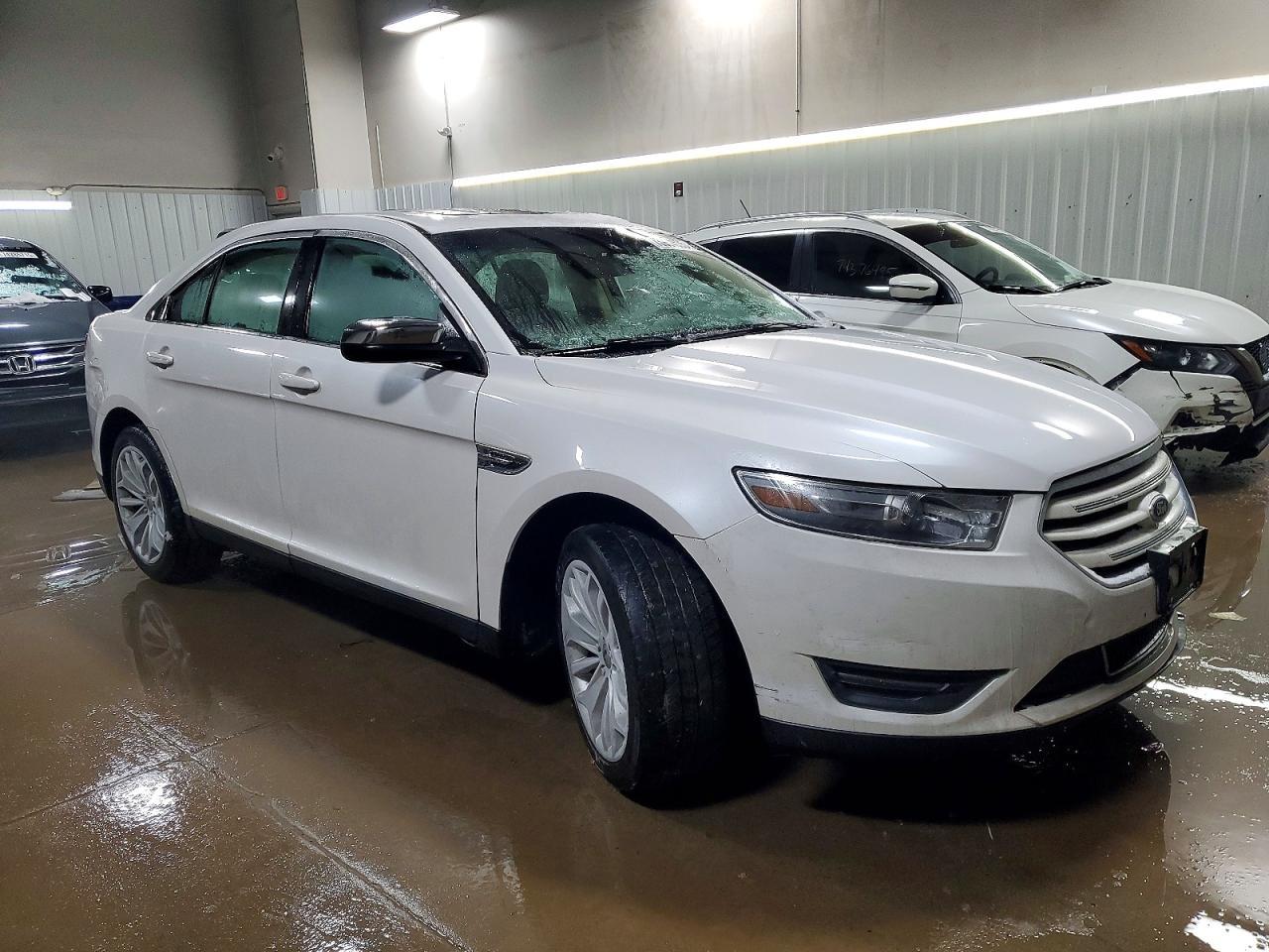 2013 Ford Taurus Limited - Фото 4
