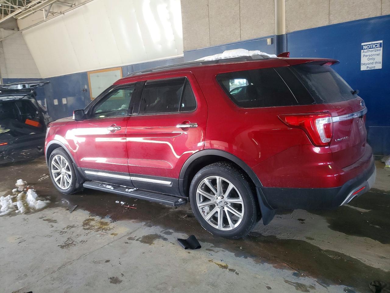 2017 Ford Explorer Limited - Image 2