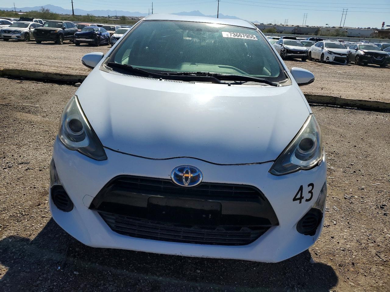 2015 Toyota Prius C Three - Фото 5