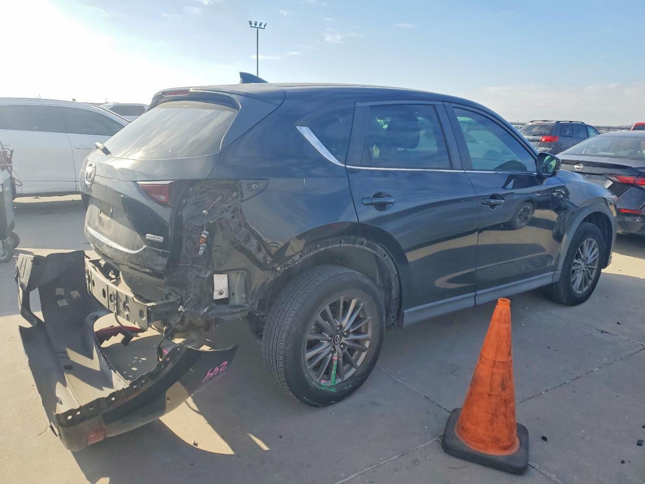 2018 Mazda Cx-5 Sport - Image 3