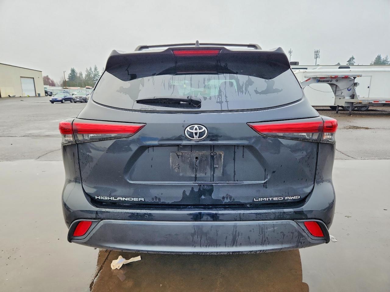 2021 Toyota Highlander Limited - Image 6