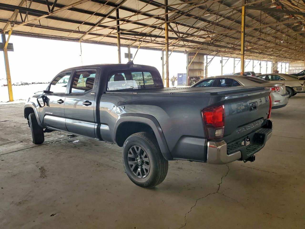 2023 Toyota Tacoma Double Cab - Image 2