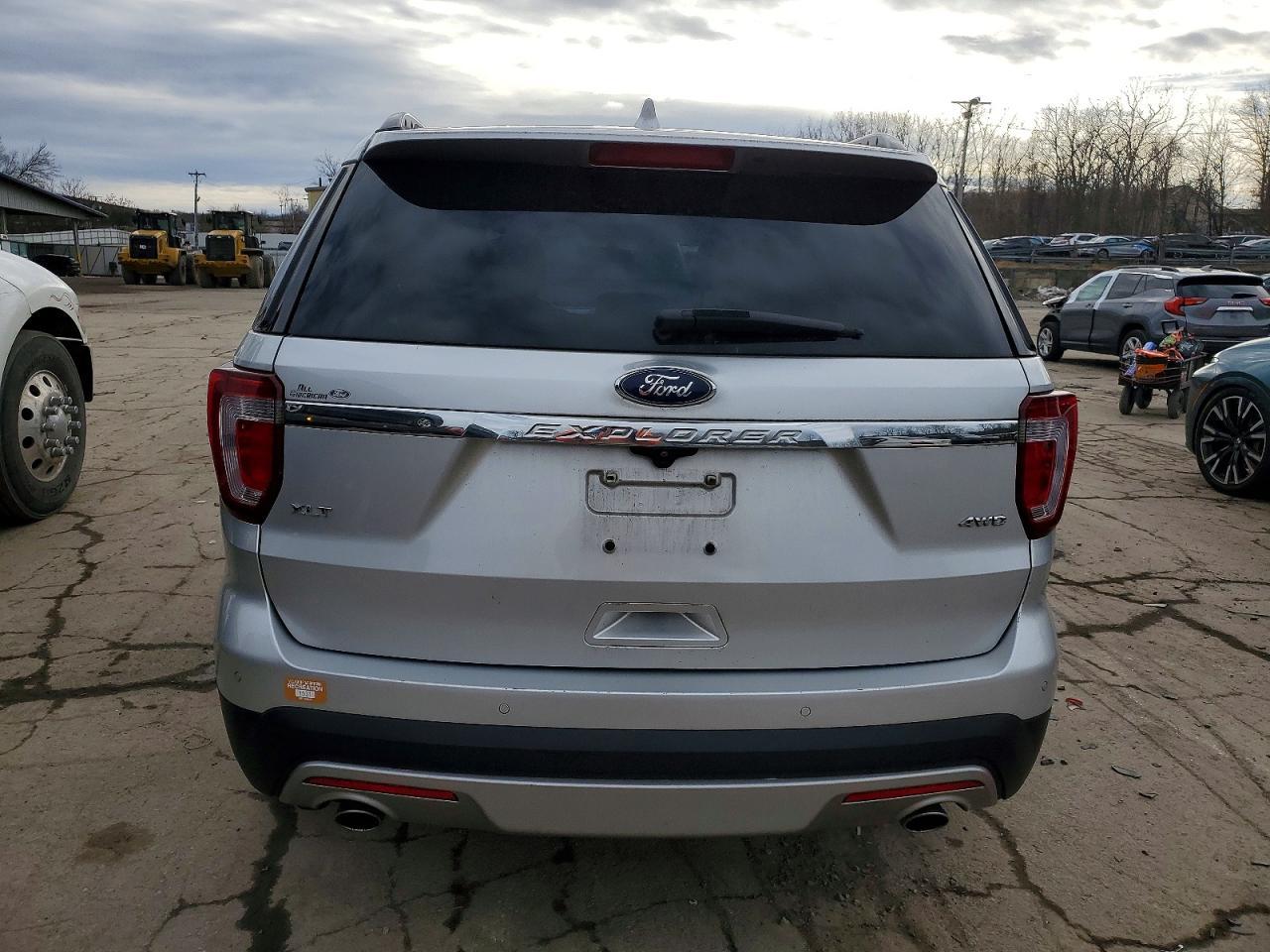 2016 Ford Explorer Xlt - Фото 6