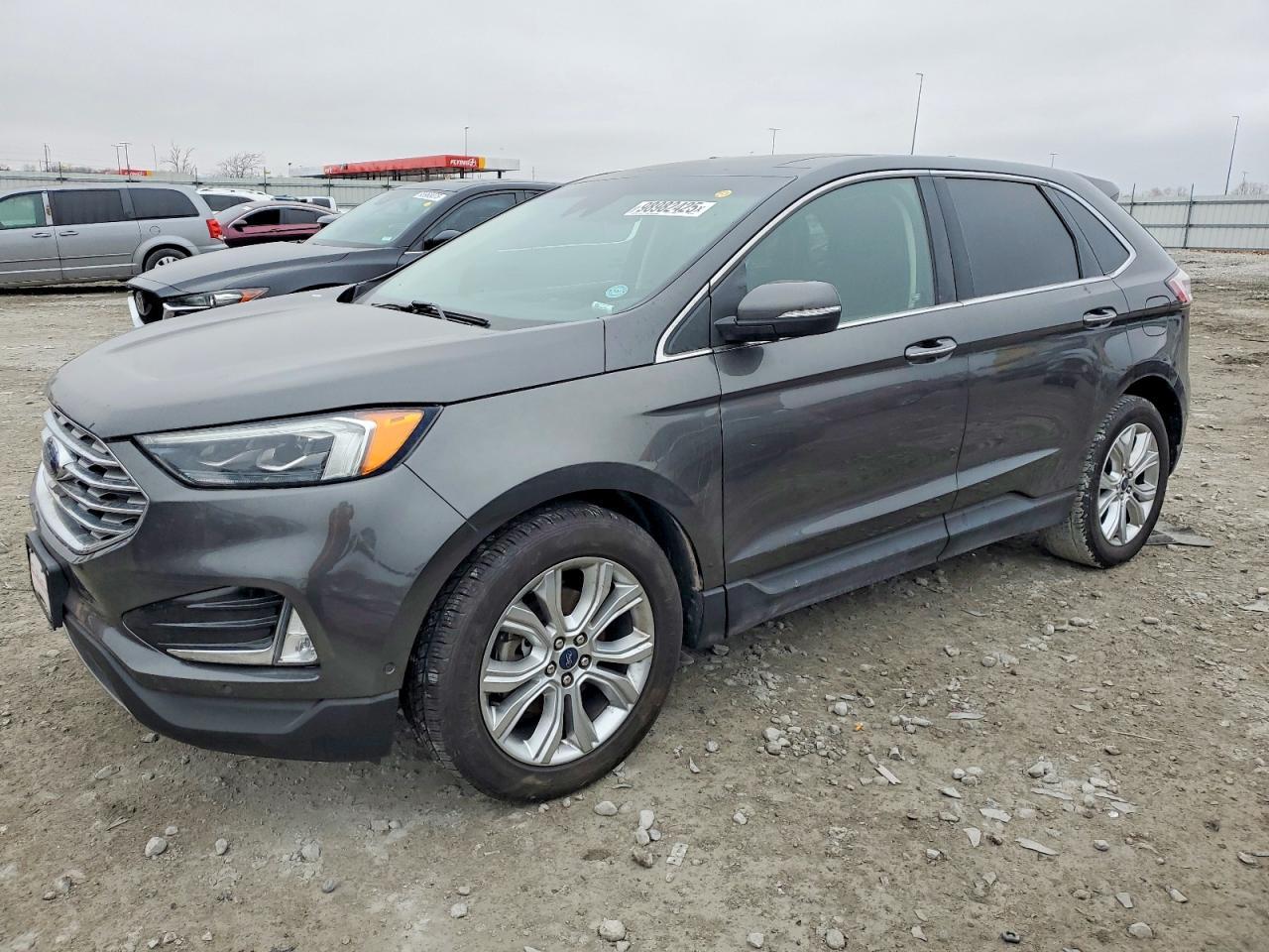 2020 Ford Edge Titanium