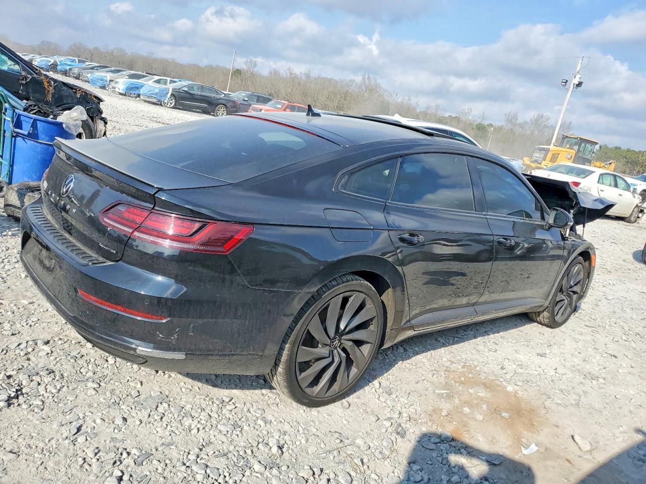 2023 Volkswagen Arteon Sel R-Line - Image 3