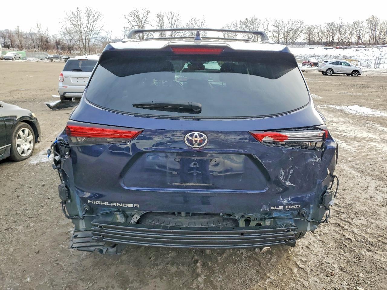 2022 Toyota Highlander Xle - Image 6