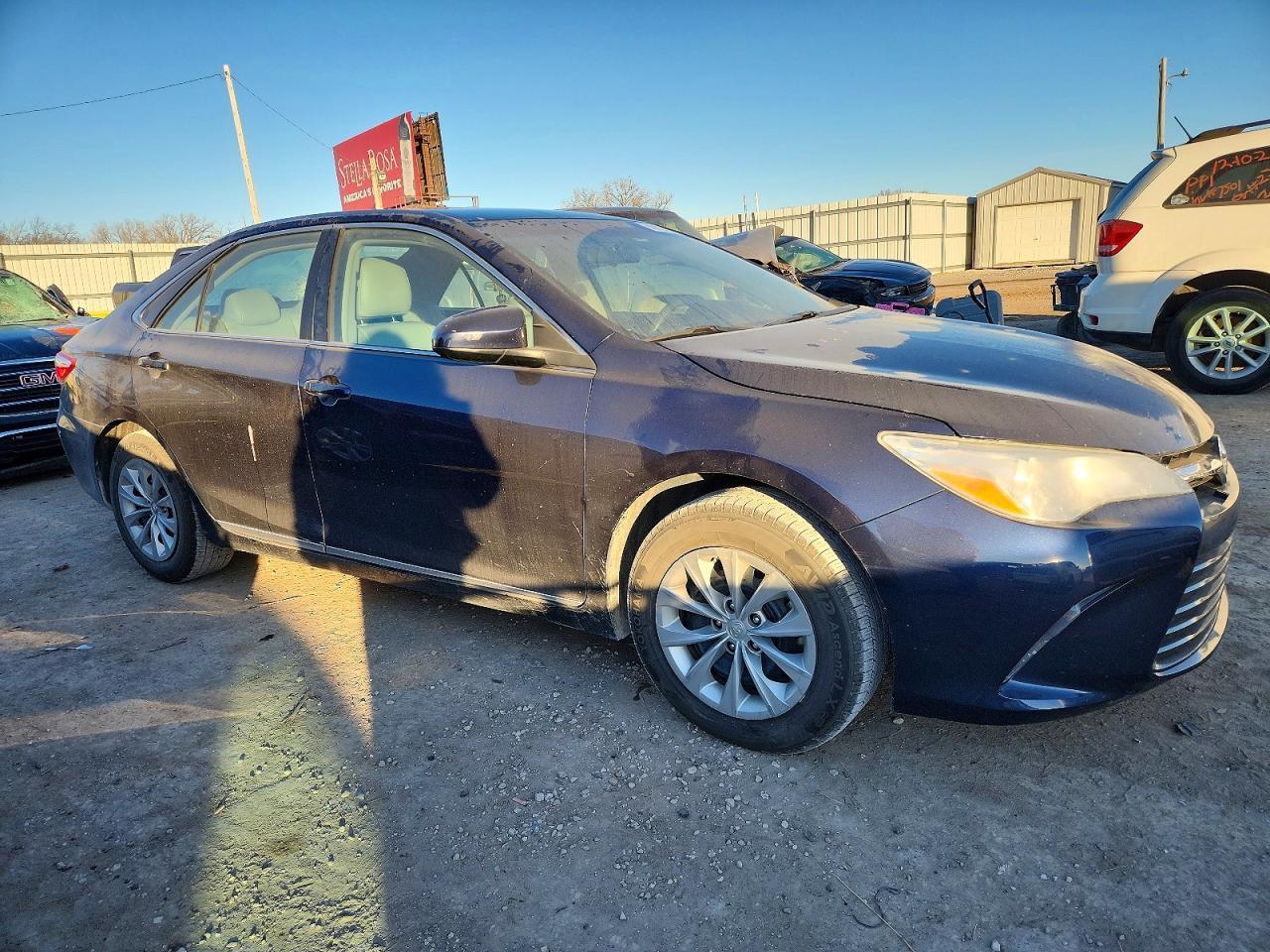 2016 Toyota Camry Le - Image 4