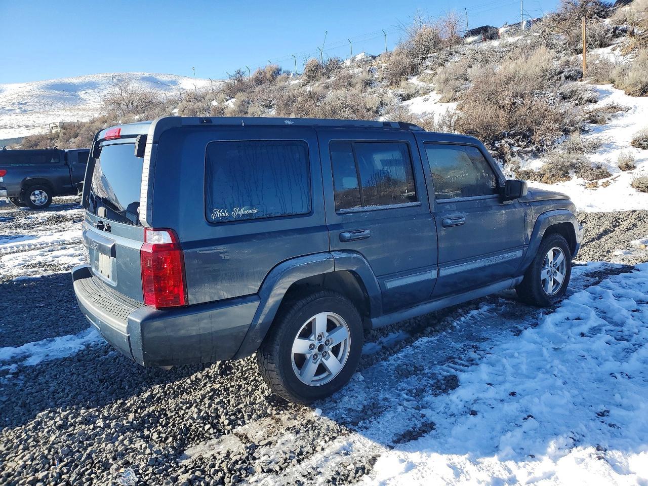 2008 Jeep Commander Sport - Image 3