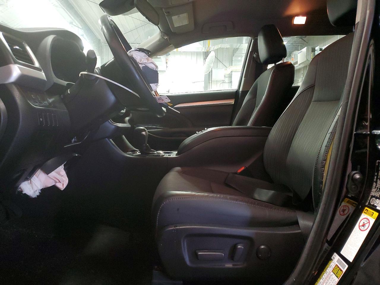 2018 Toyota Highlander Le - Image 7