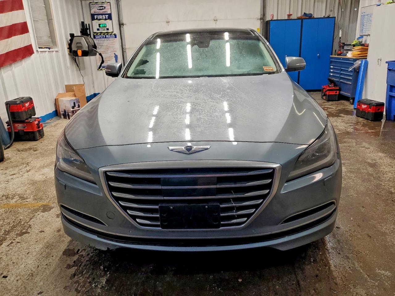 2015 Hyundai Genesis 3.8L - Фото 5