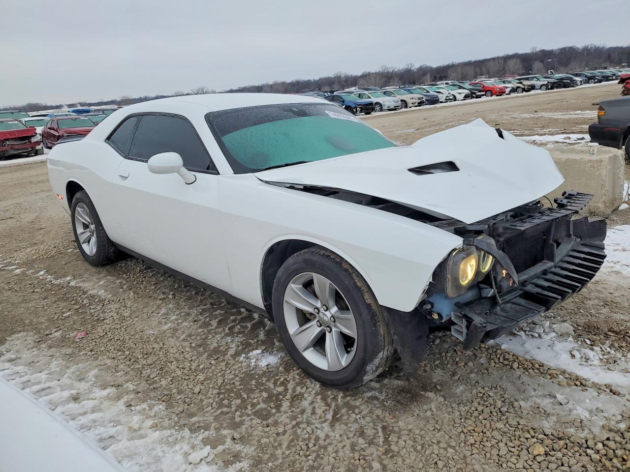 2023 Dodge Challenger Sxt - Image 4