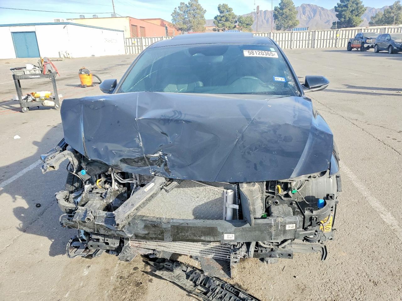 2025 Hyundai Elantra N Line - Image 5