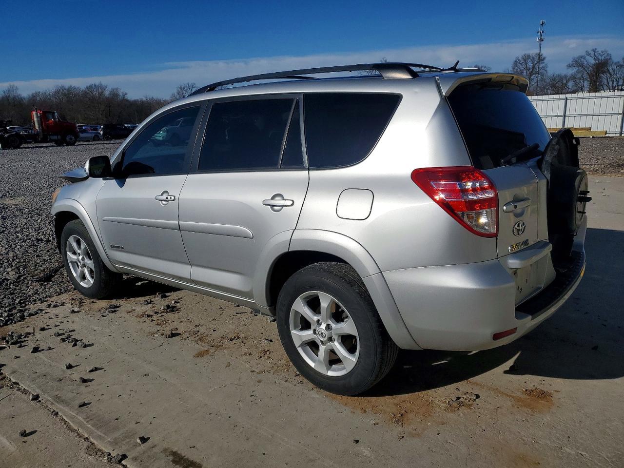 2011 Toyota Rav4 Limited - Фото 2