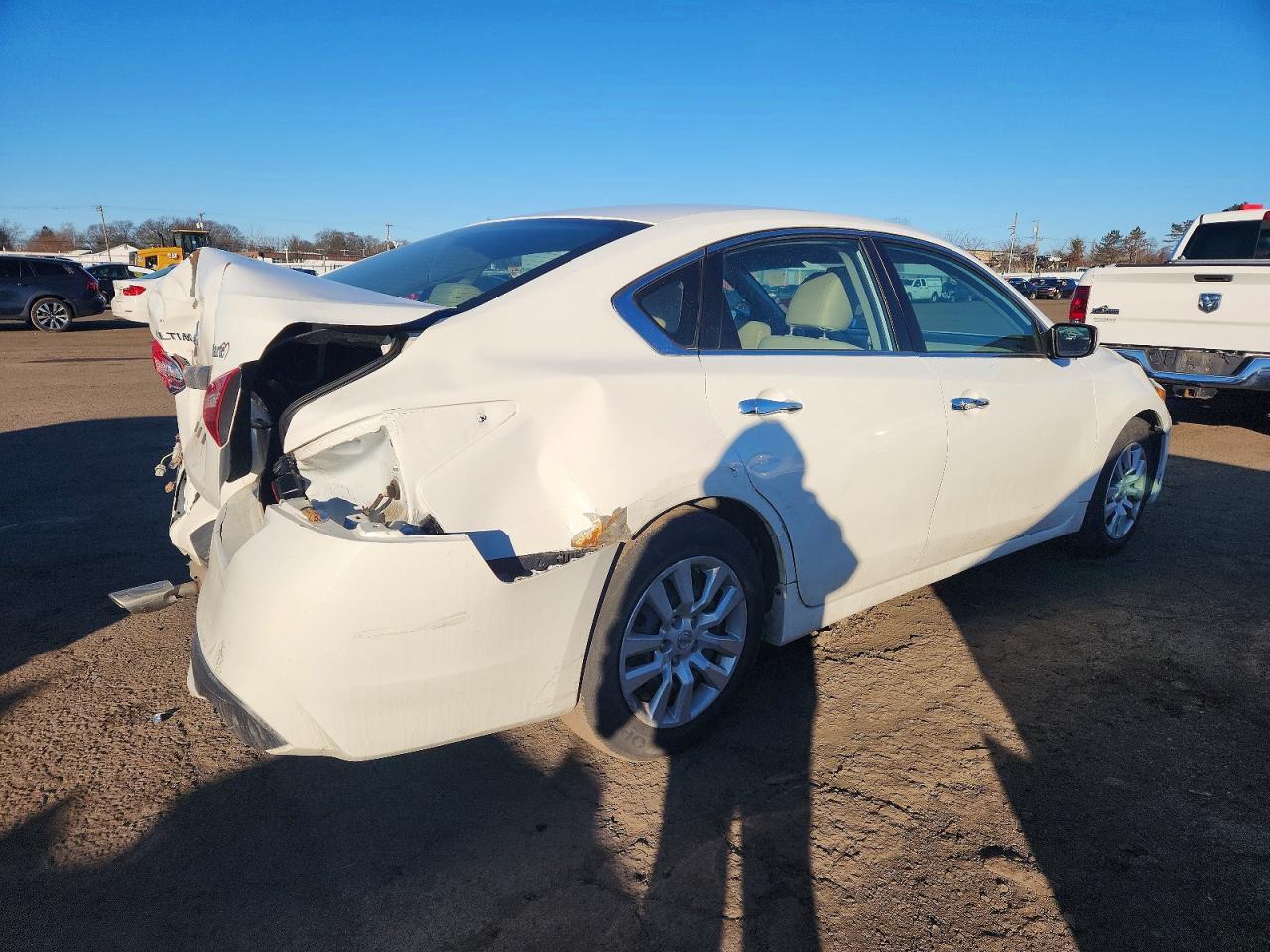 2016 Nissan Altima 2.5 - Image 3