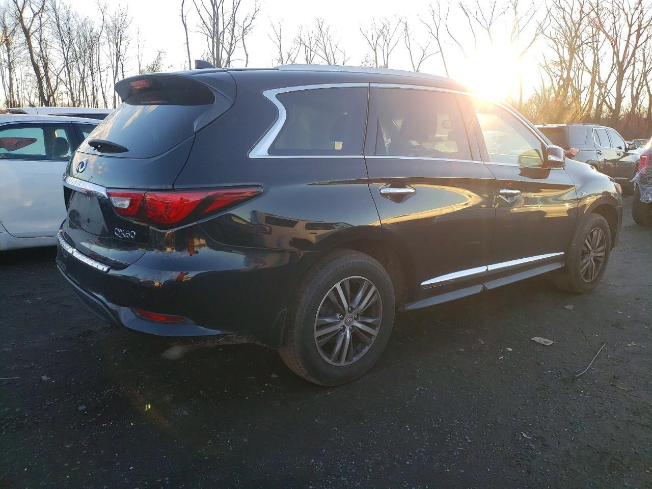 2016 Infiniti Qx60 - Image 3