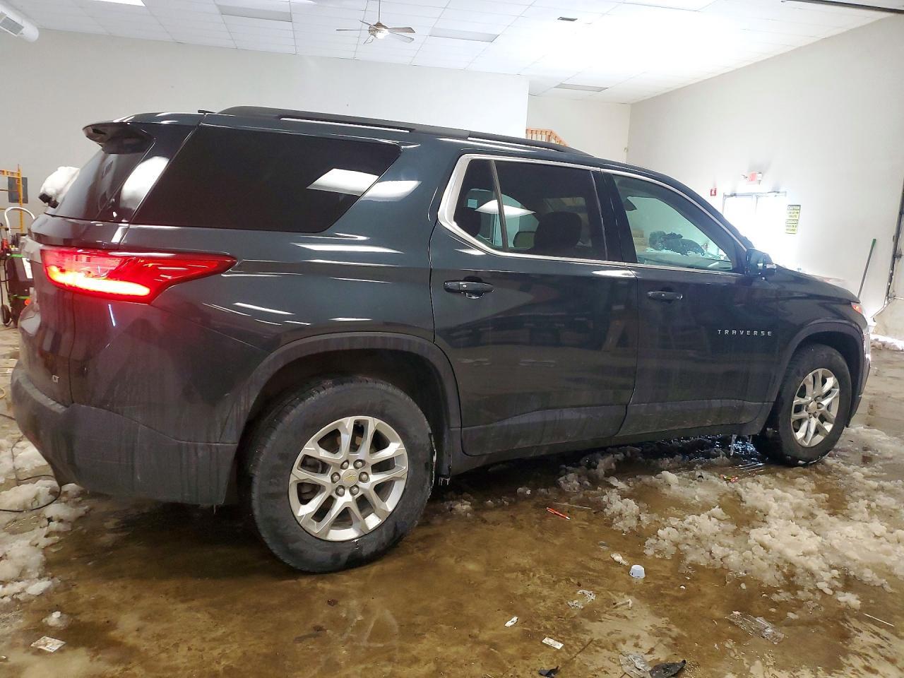 2019 Chevrolet Traverse Lt - Image 3
