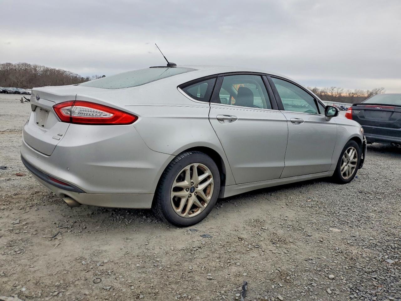 2013 Ford Fusion Se - Фото 3