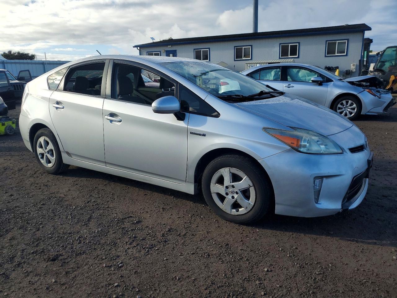 2011 Toyota Prius - Фото 4