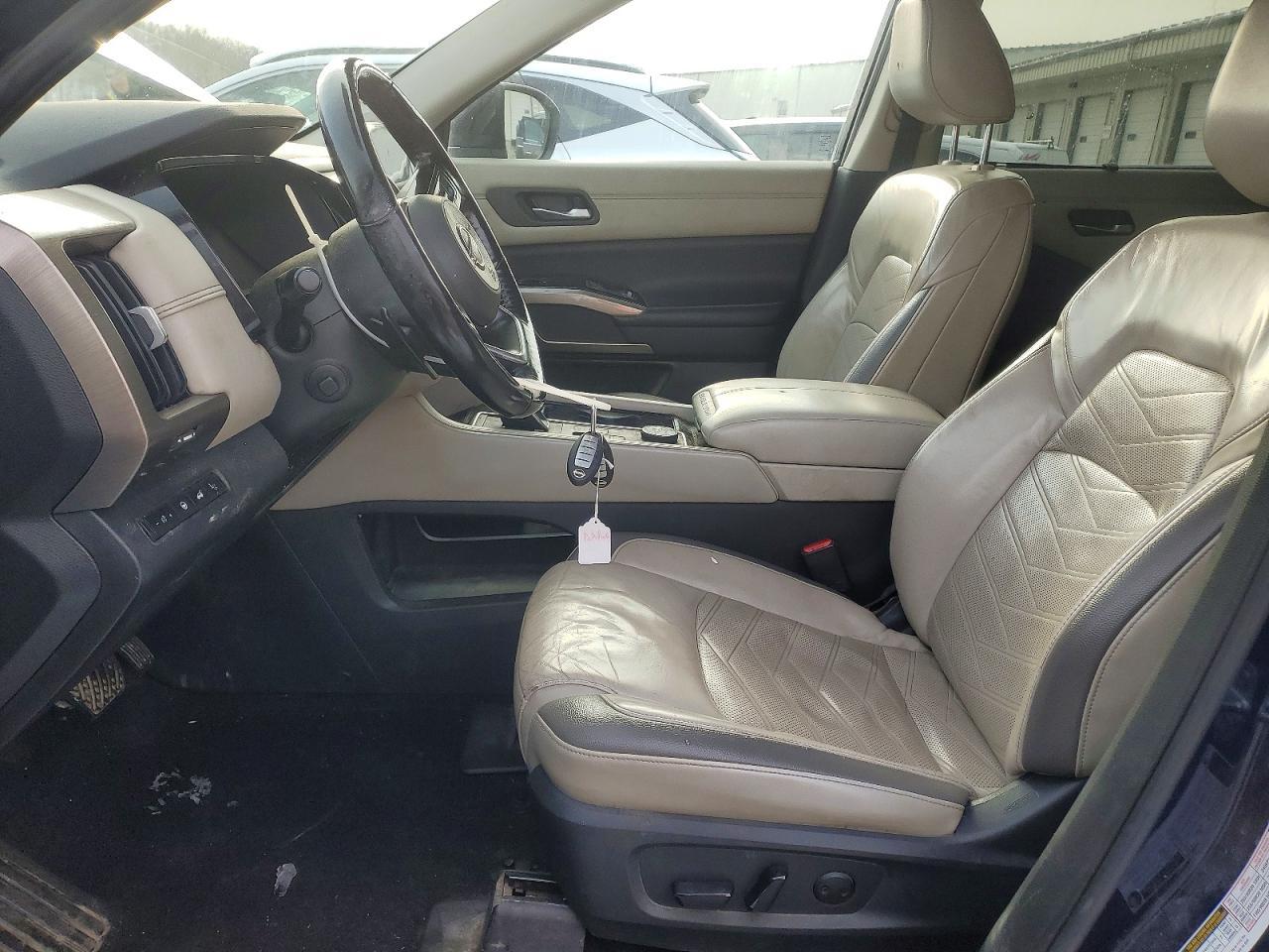 2022 Nissan Pathfinder Platinum - Фото 7