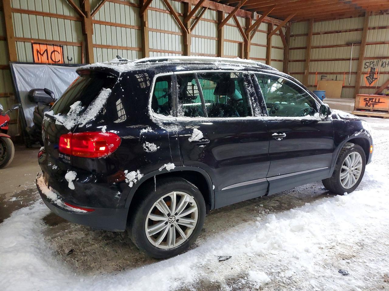 2015 Volkswagen Tiguan S - Image 3