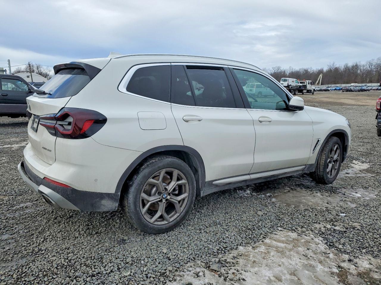 2024 BMW X3 xDrive30I - Image 3