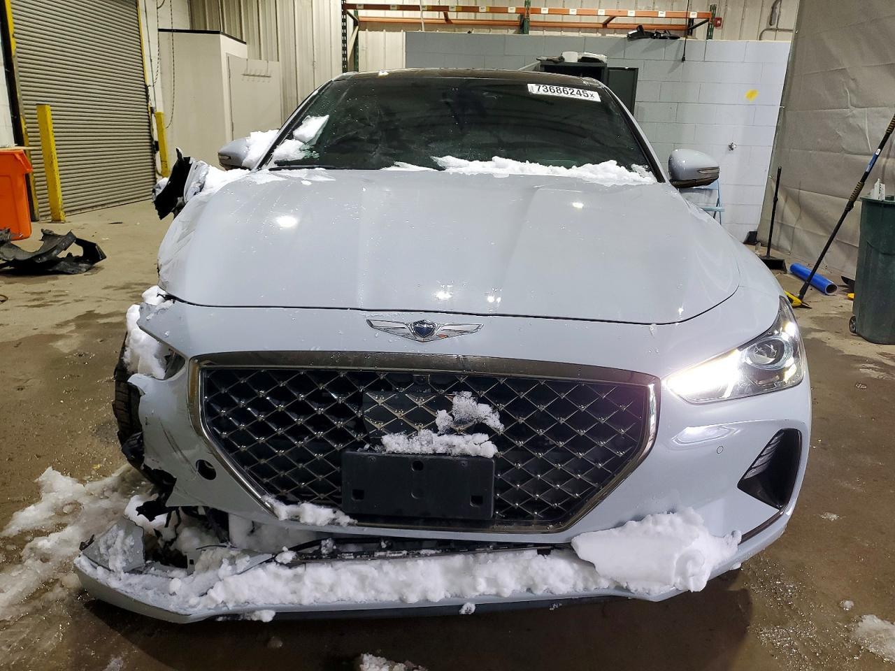 2021 Genesis G70 - Фото 5