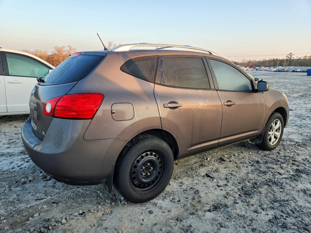 2008 Nissan Rogue S - Image 3