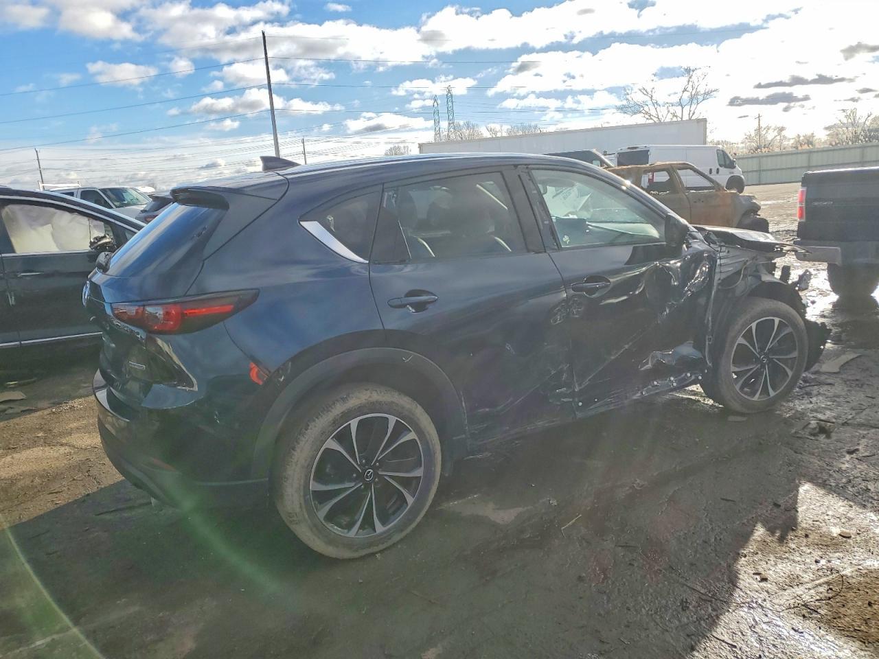 2022 Mazda Cx-5 Premium - Фото 3