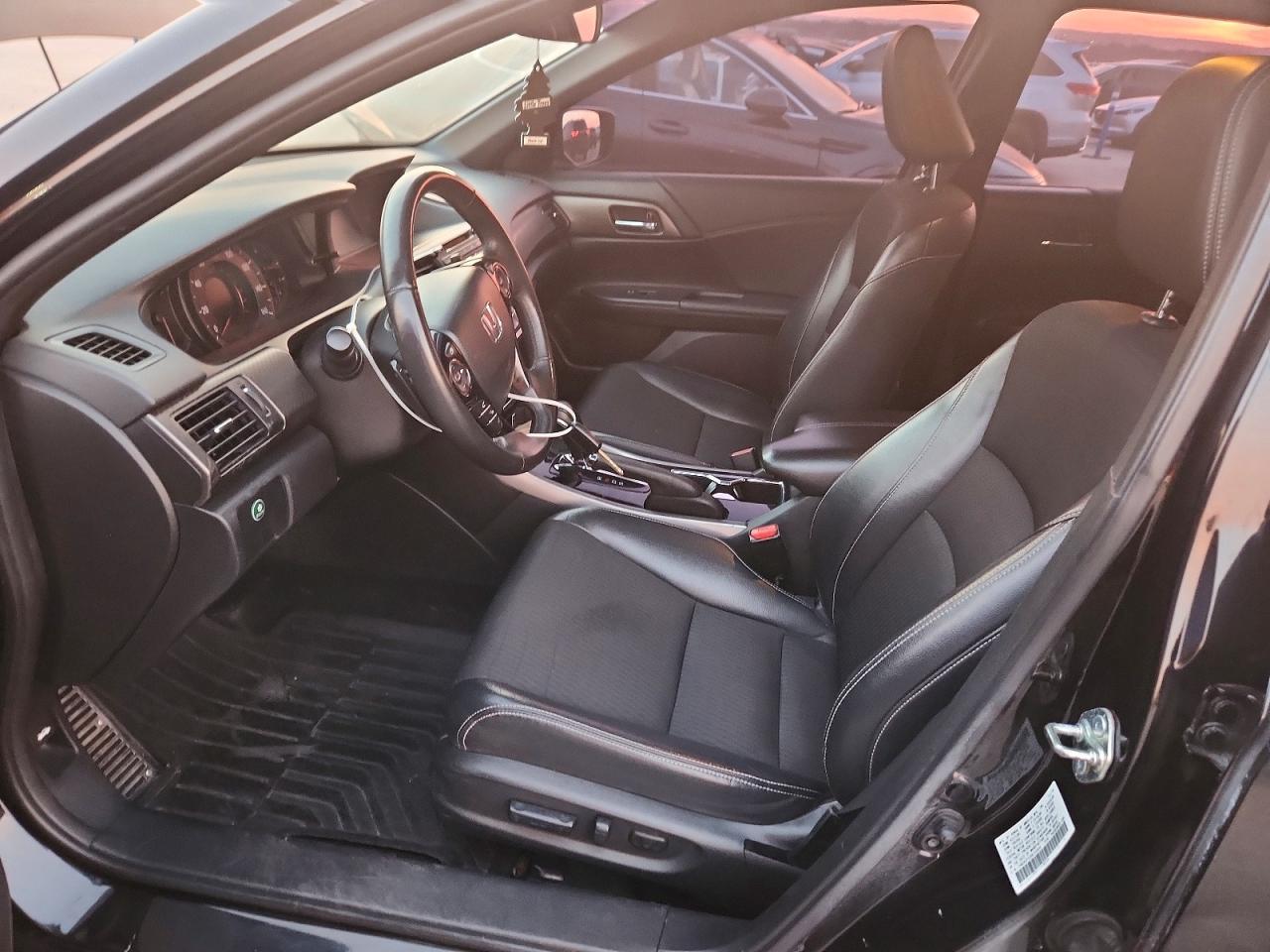 2017 Honda Accord Sport - Image 7