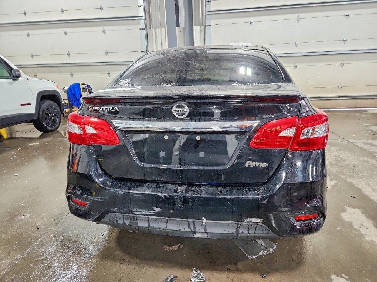 2018 Nissan Sentra S - Фото 6