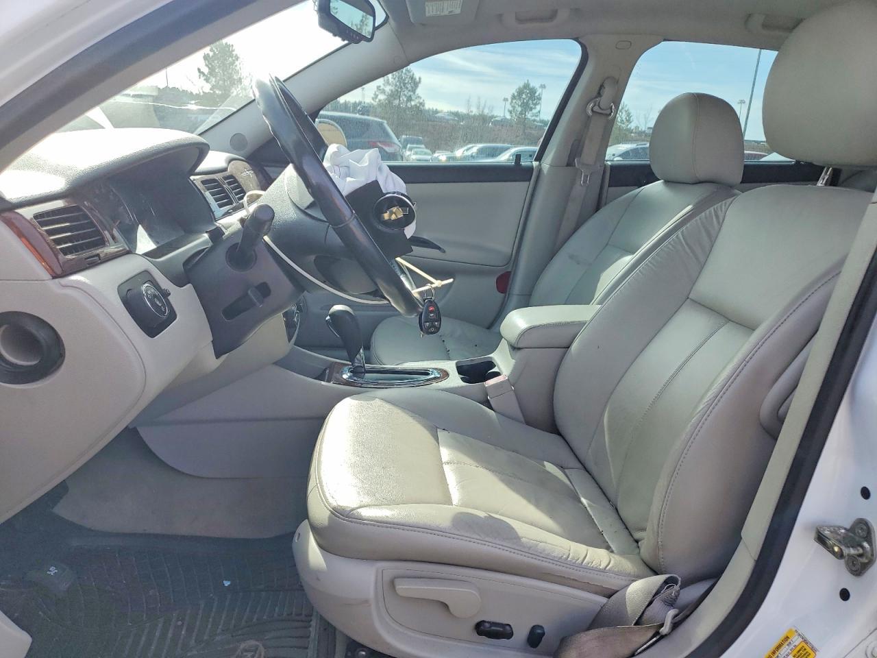 2010 Chevrolet Impala Ltz - Фото 7