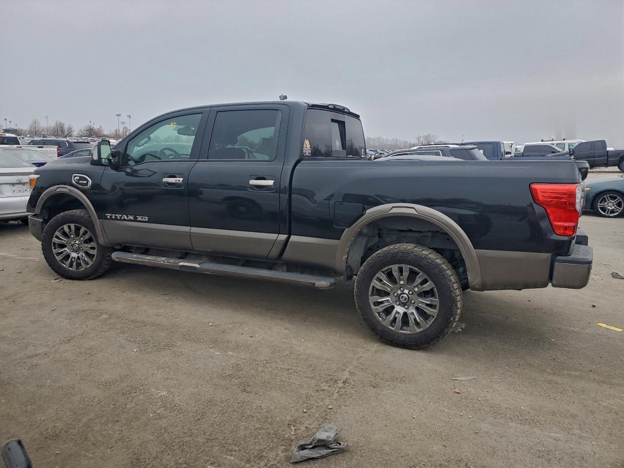 2016 Nissan Titan Xd Sl - Фото 2
