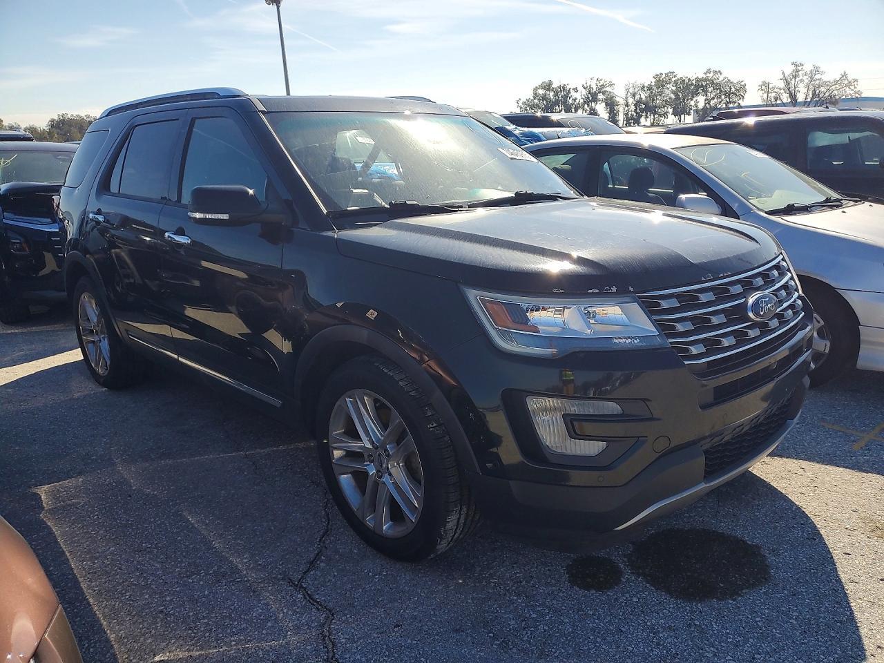 2017 Ford Explorer Limited - Image 4