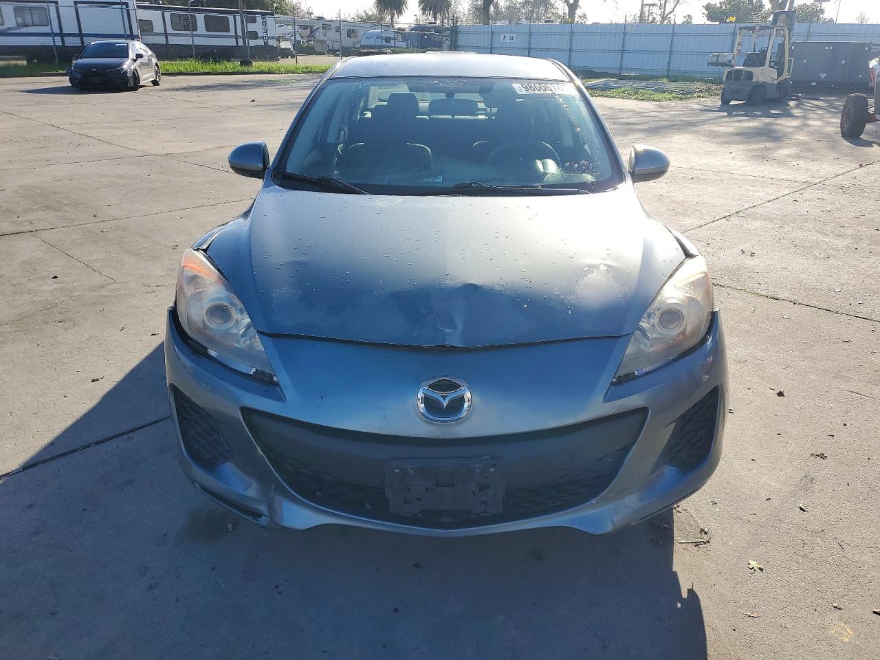 2013 Mazda 3 I - Image 5