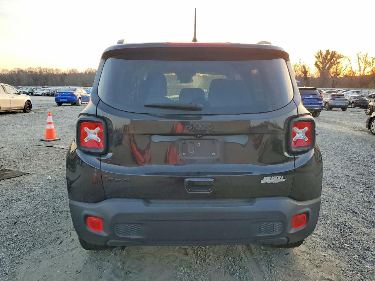 2023 Jeep Renegade Altitude - Фото 6