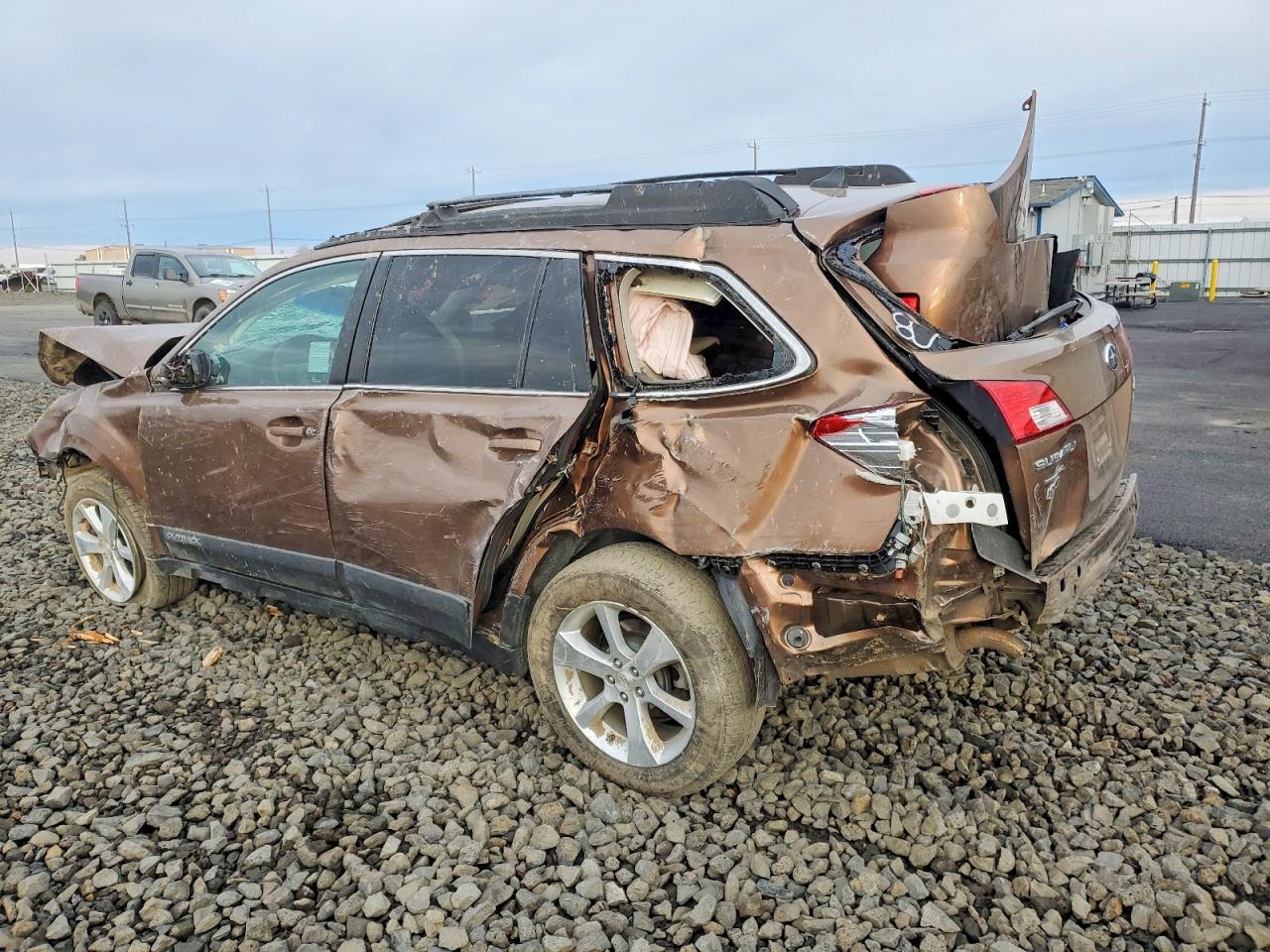 2013 Subaru Outback 2.5I Limited - Фото 2