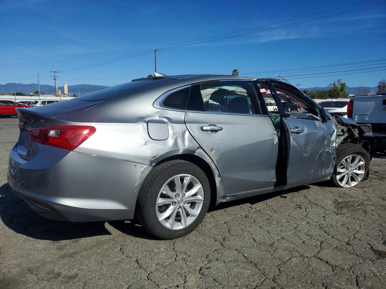 2024 Chevrolet Malibu Lt - Фото 3