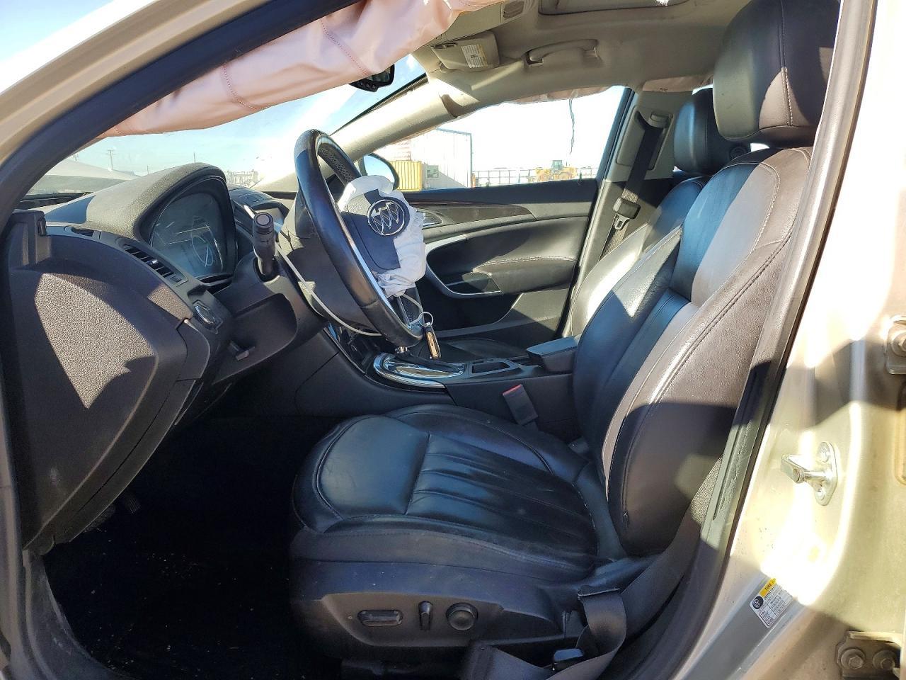 2014 Buick Regal - Image 7