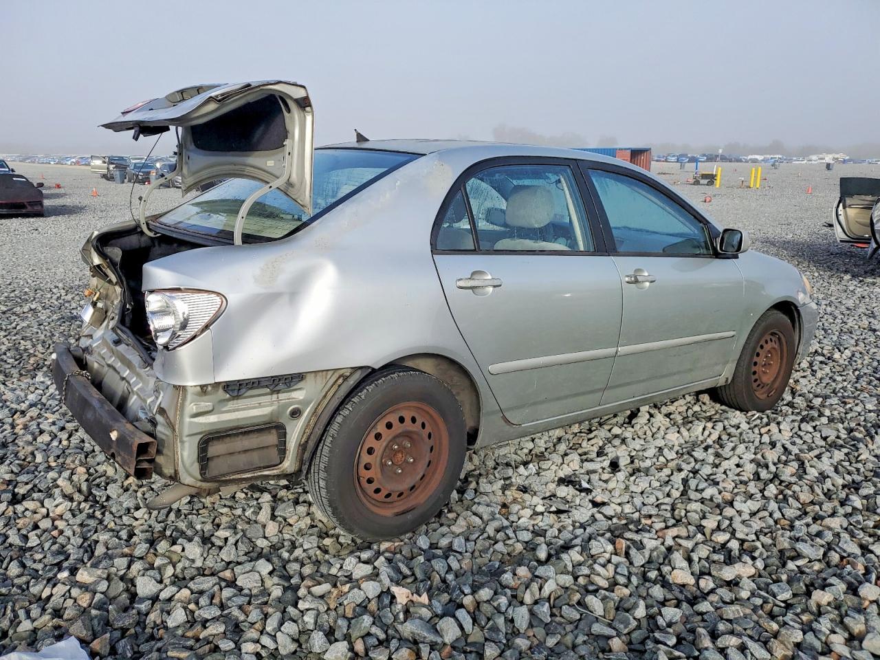 2003 Toyota Corolla Ce - Фото 3