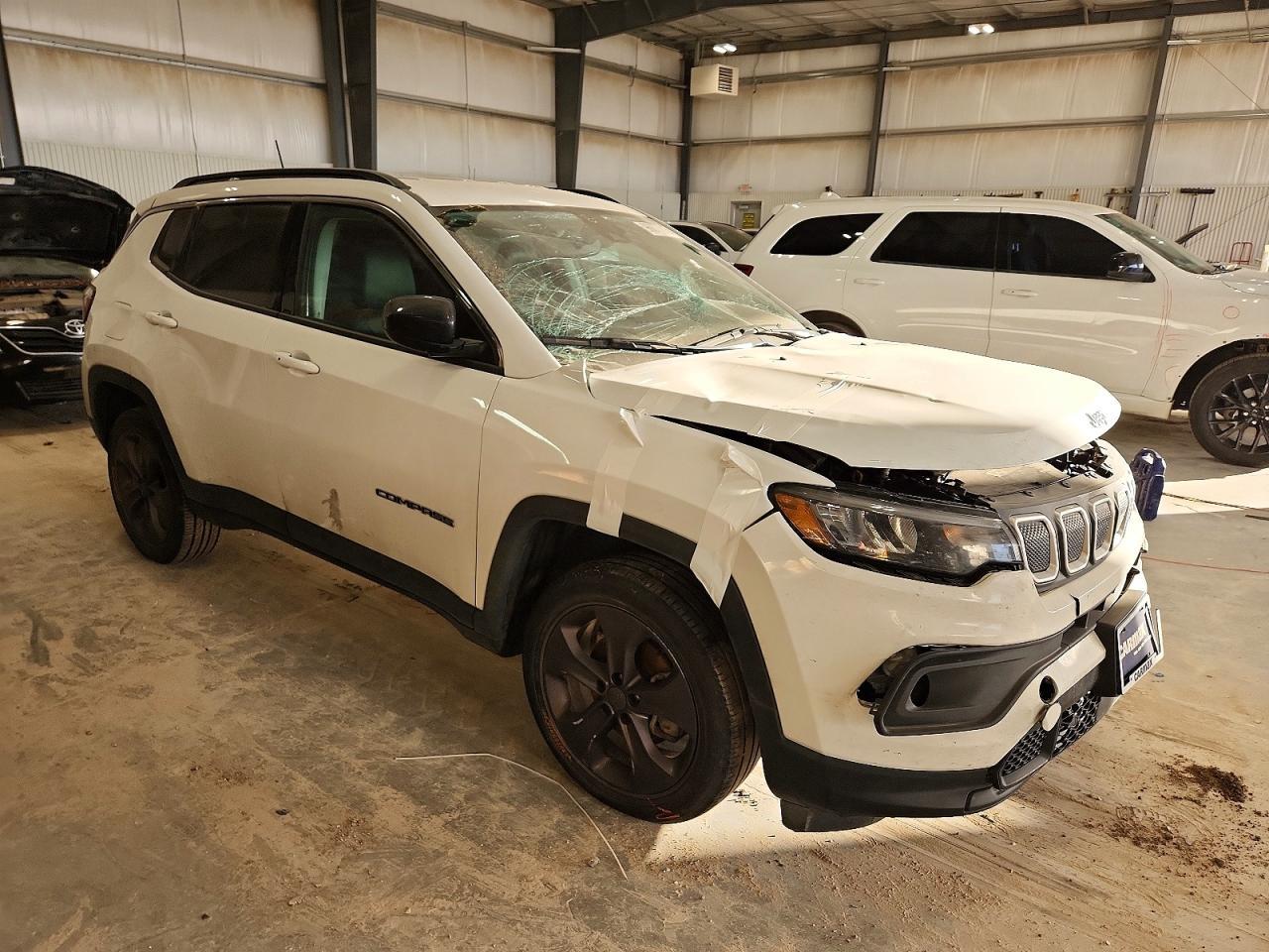 2022 Jeep Compass Latitude Lux - Фото 4