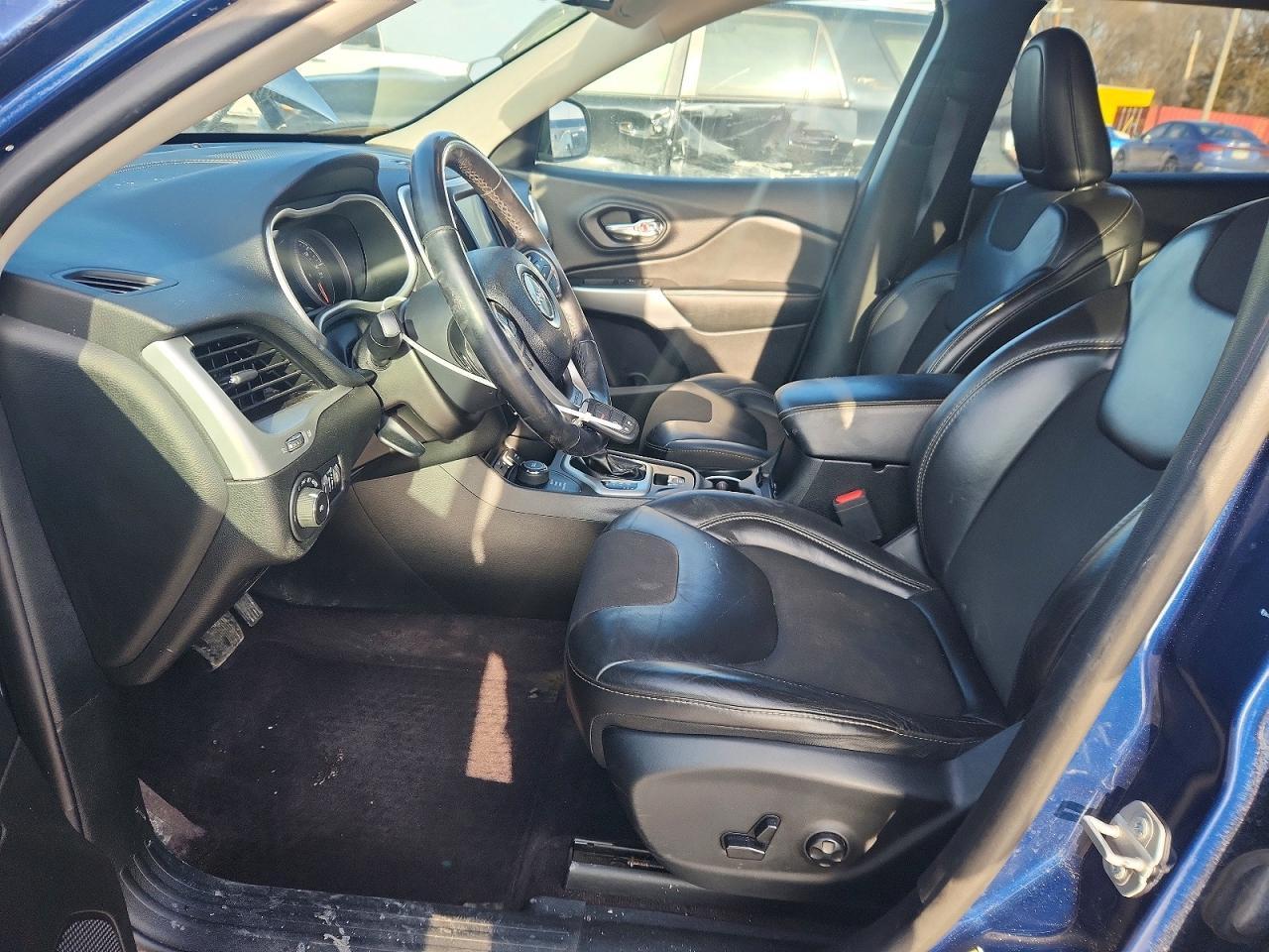 2018 Jeep Cherokee Latitude Plus - Image 7