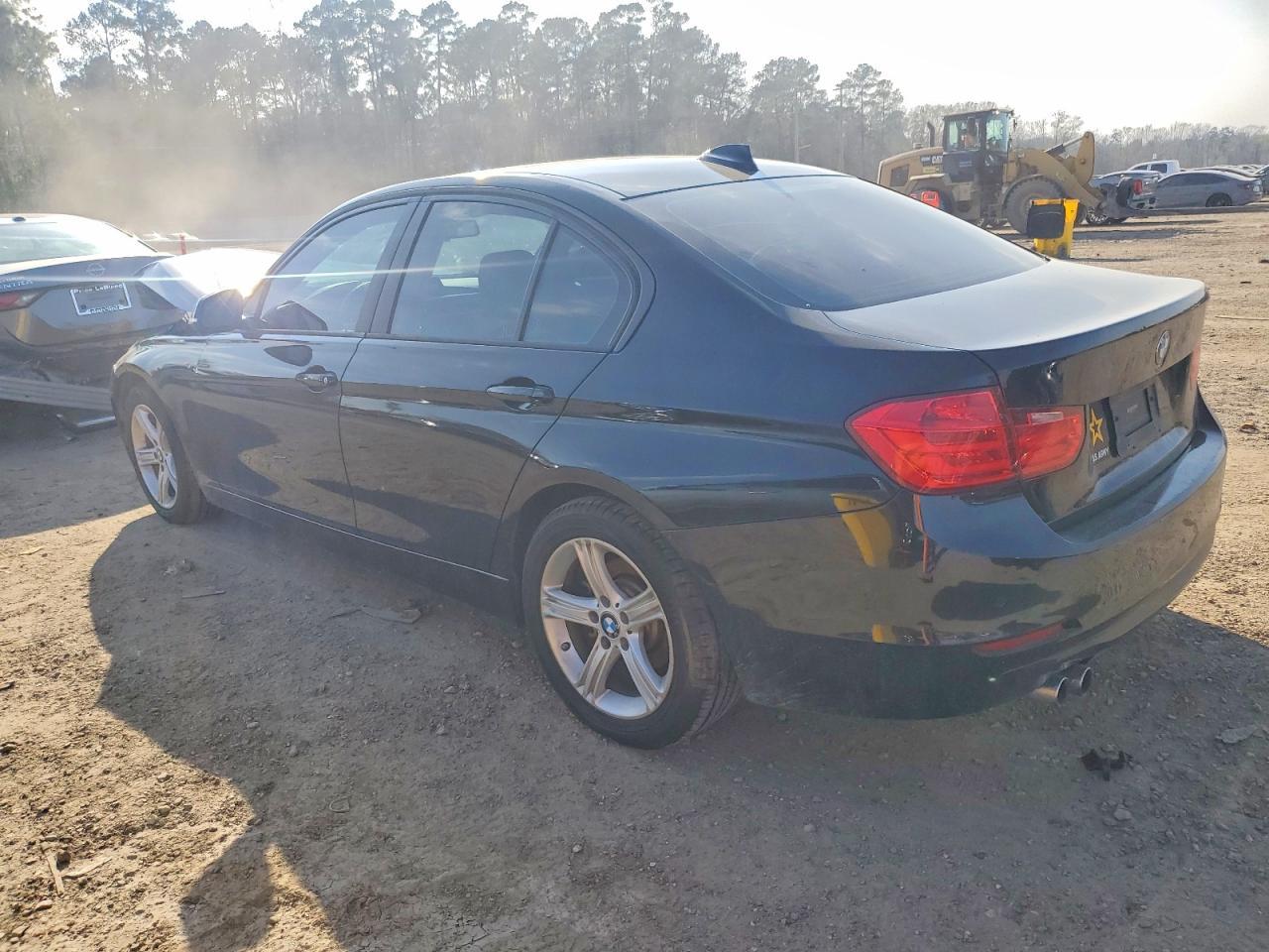 2015 BMW 328 I - Фото 2