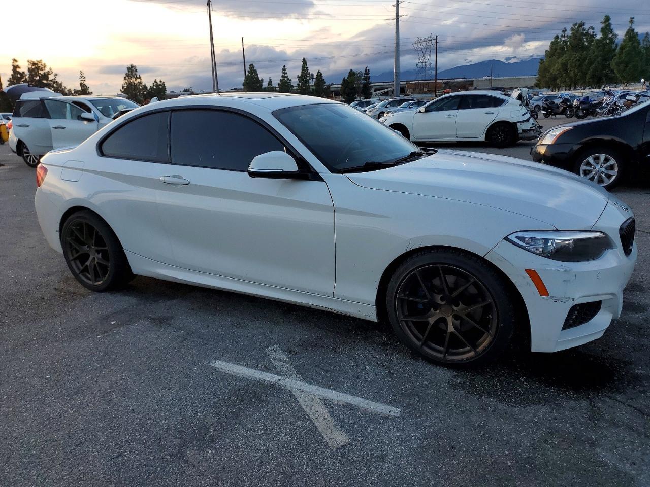 2016 BMW 228 I Sulev - Image 4