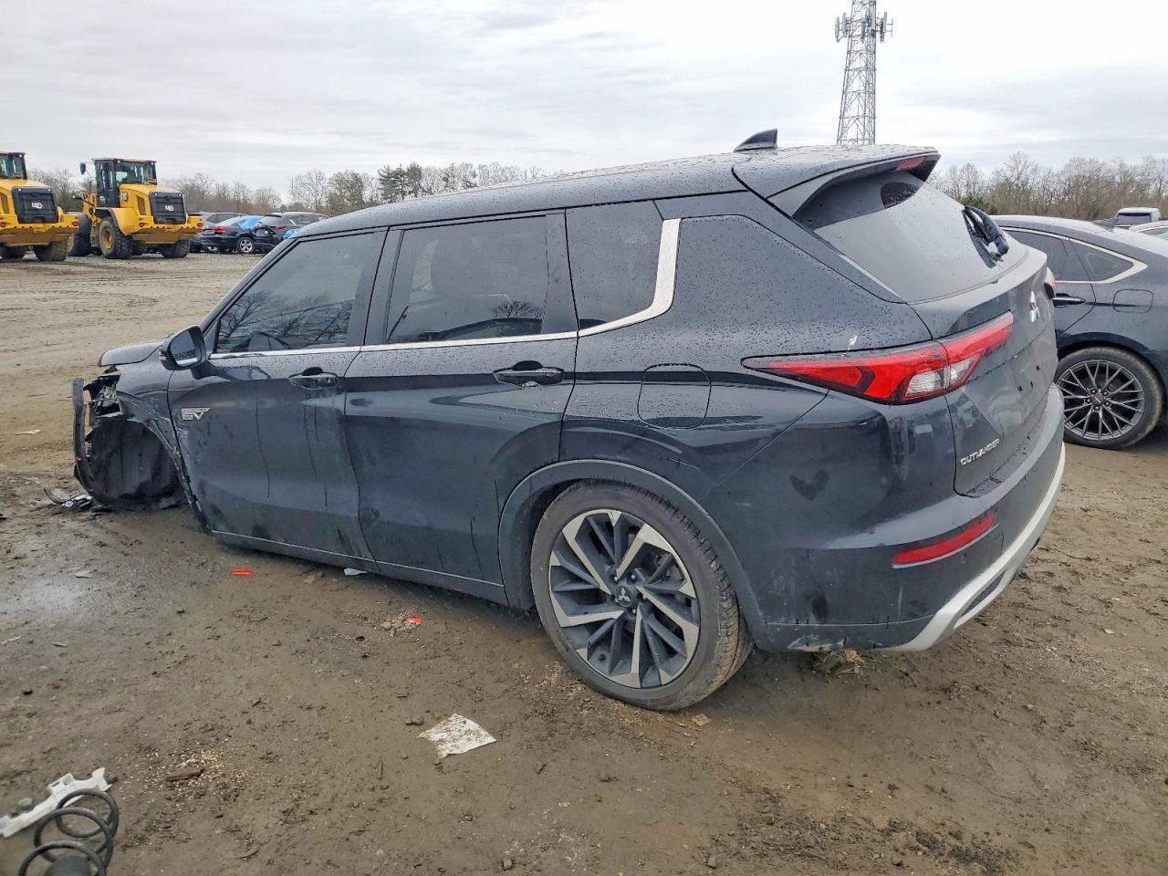 2024 Mitsubishi Outlander Se - Image 2