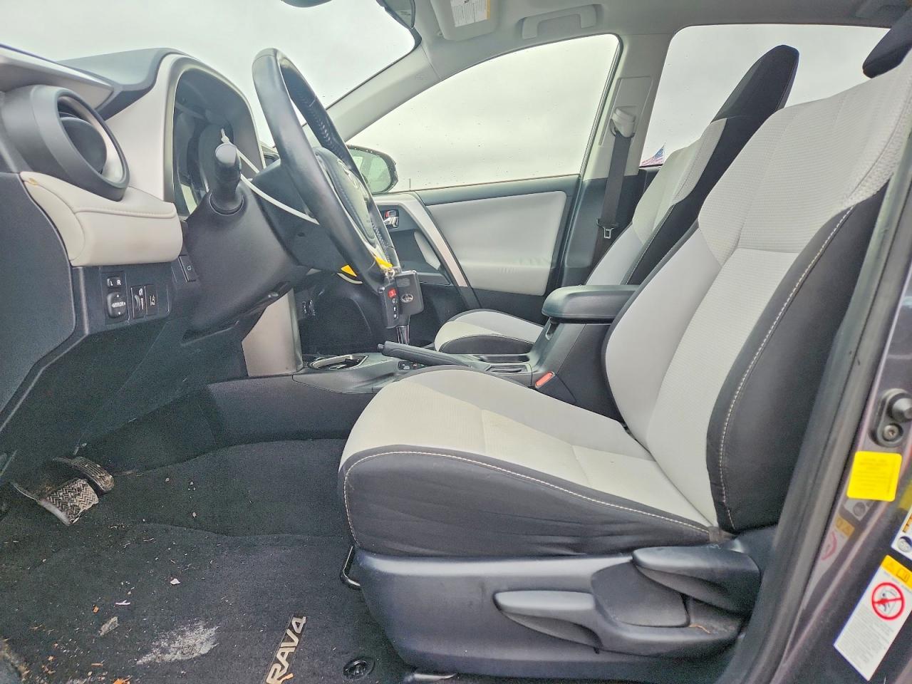 2017 Toyota Rav4 - Фото 7