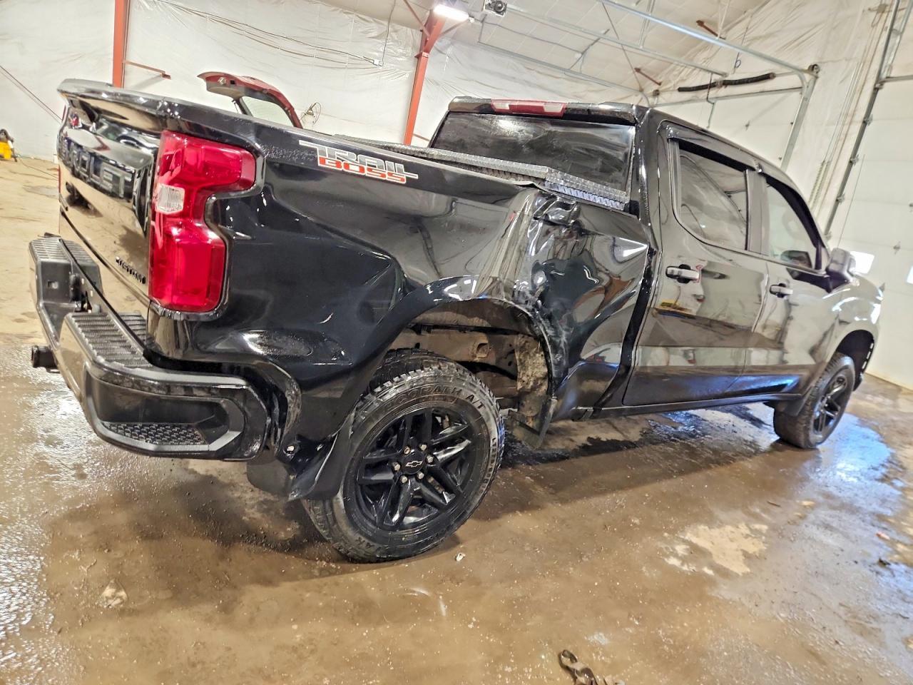 2021 Chevrolet Silverado K1500 Trail Boss Custom - Фото 3