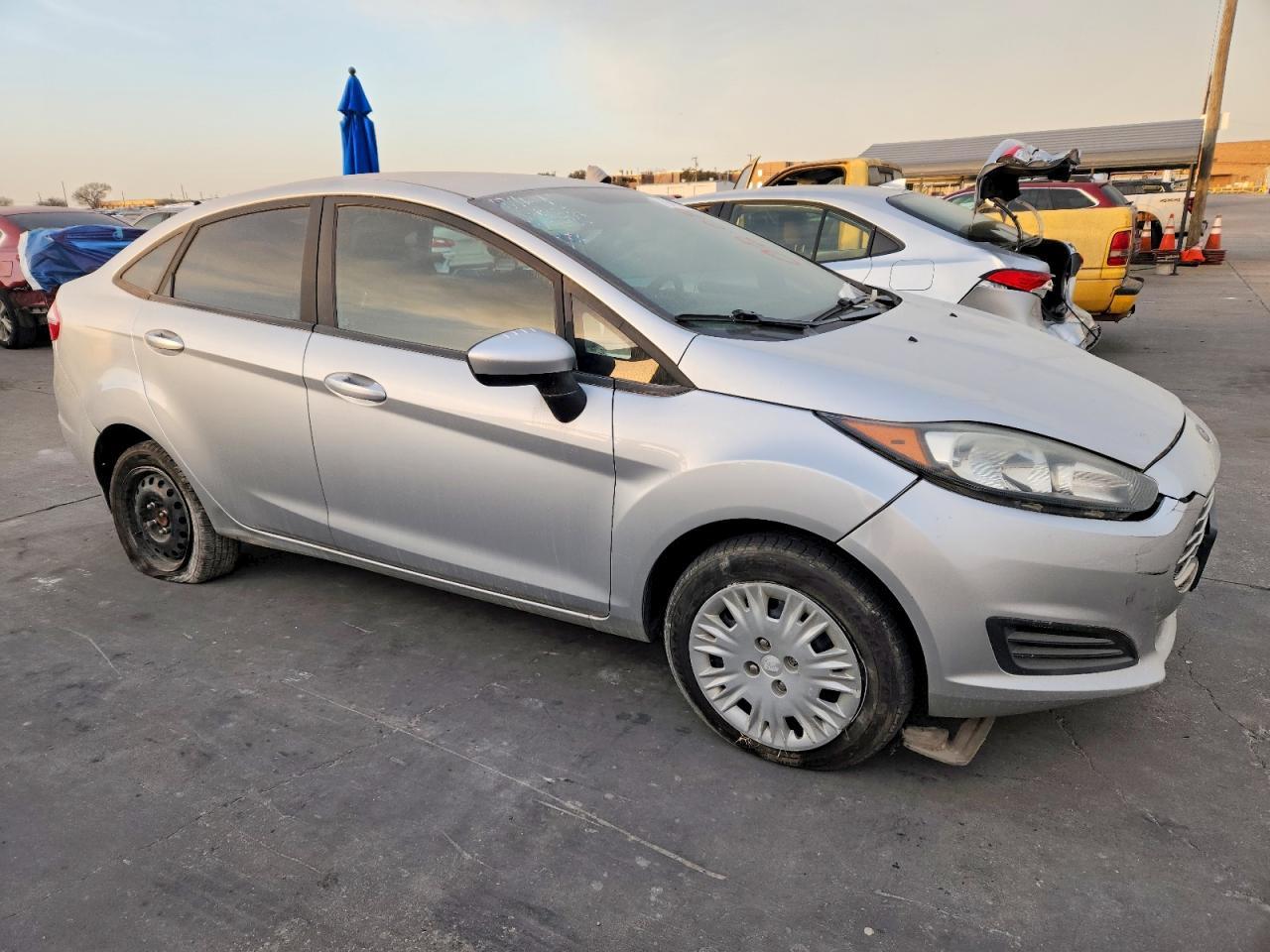 2018 Ford Fiesta S - Фото 4